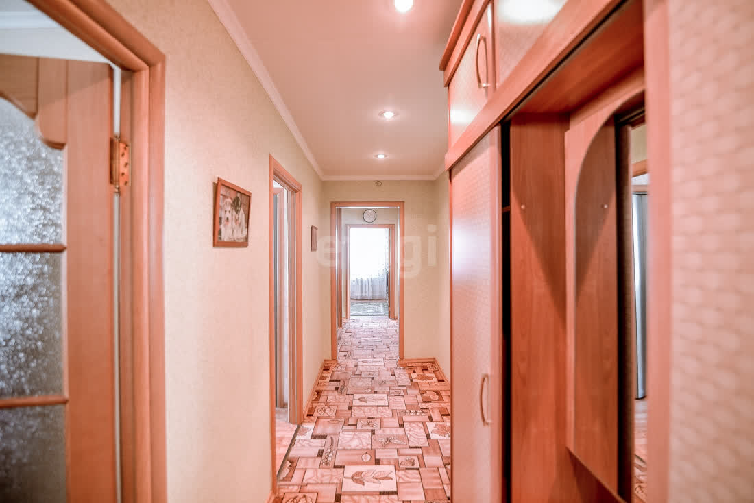 Продажа 4-комнатной квартиры, Южно-Сахалинск, Сахалинская область,  Южно-Сахалинск