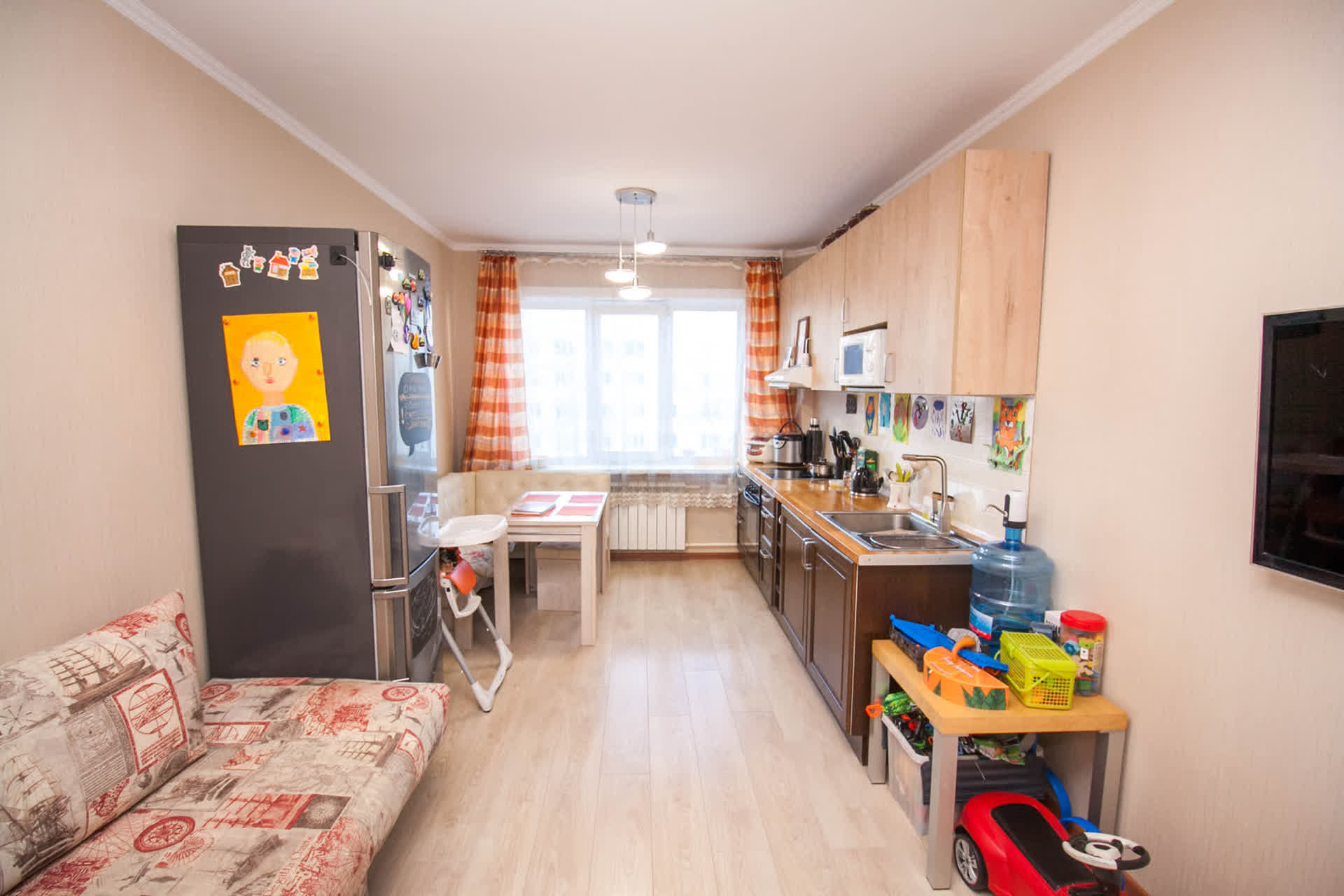 Продажа 2-комнатной квартиры, Южно-Сахалинск, Сахалинская область,  Южно-Сахалинск