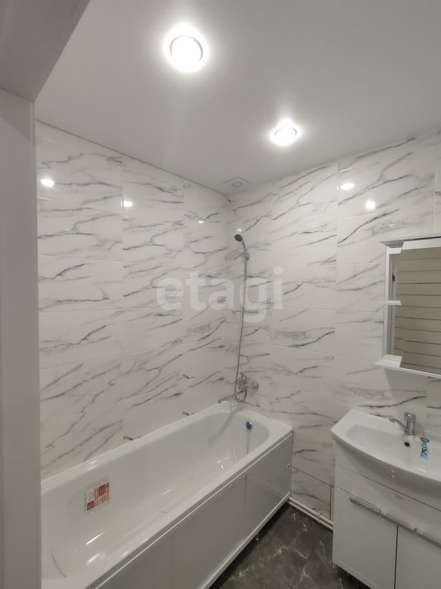 Продажа дома, 183м <sup>2</sup>, 12 сот., Улан-Удэ, Республика Бурятия,  Тарбагатайский