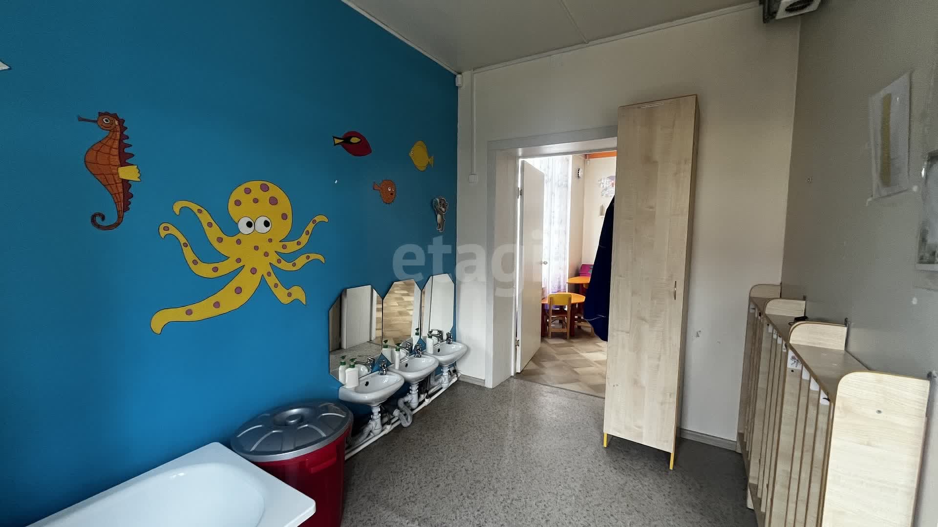 Продажа коммерческой недвижимости, 192м <sup>2</sup>, Улан-Удэ, Бурятия,  Улан-Удэ