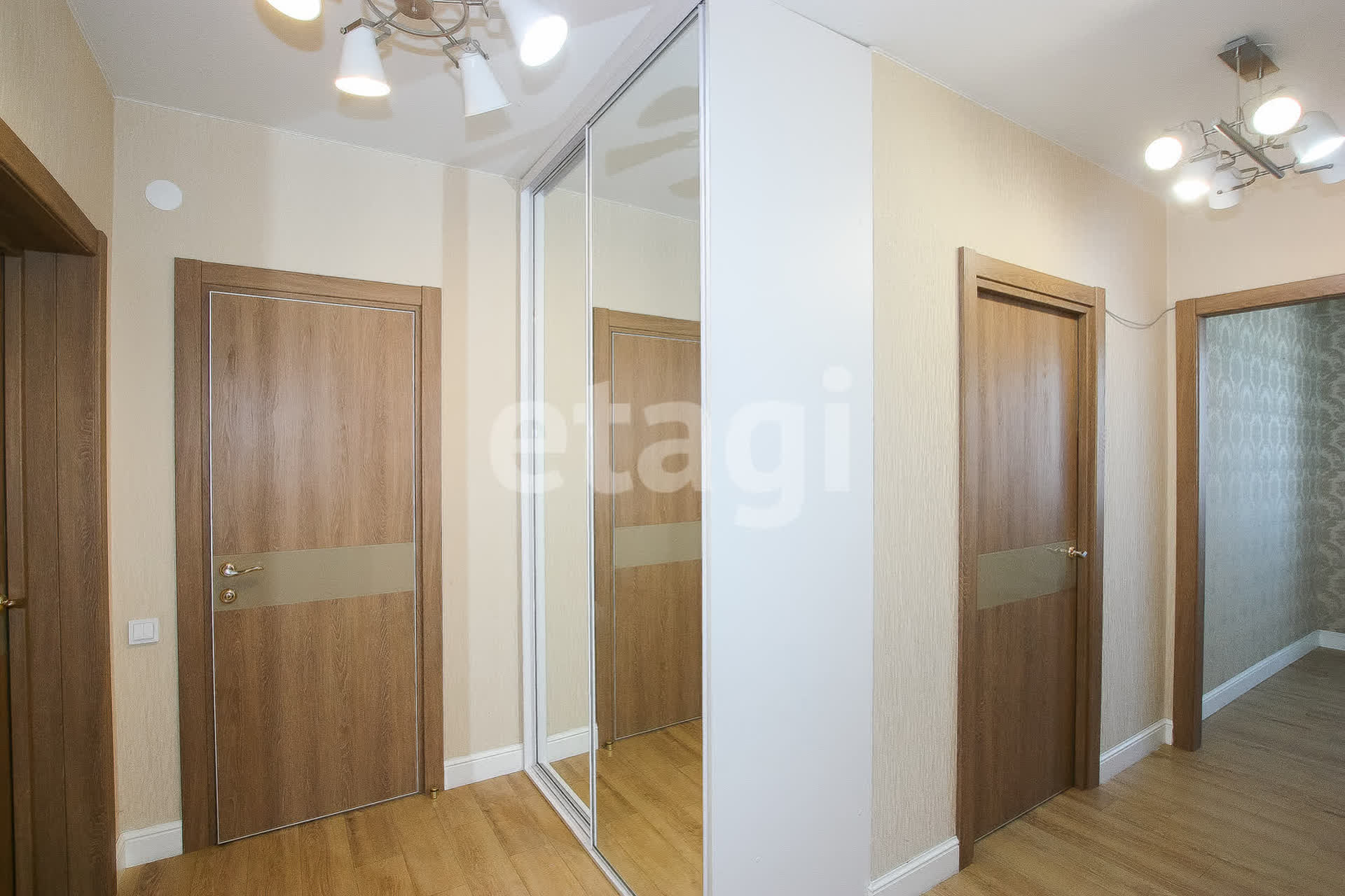 Продажа 3-комнатной квартиры, Улан-Удэ, Республика Бурятия,  Улан-Удэ