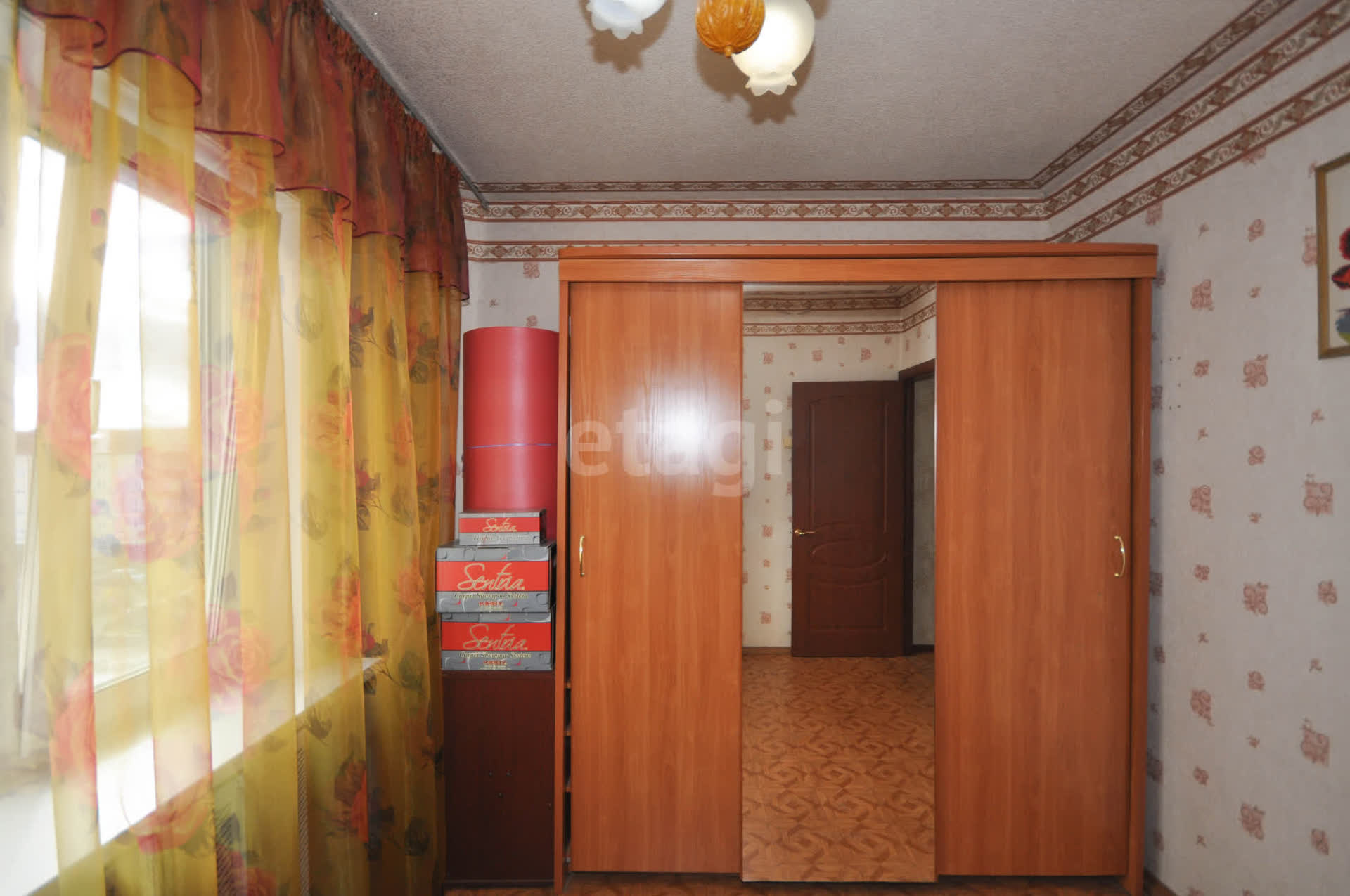 Продажа 3-комнатной квартиры, Южно-Сахалинск, Сахалинская область,  Южно-Сахалинск