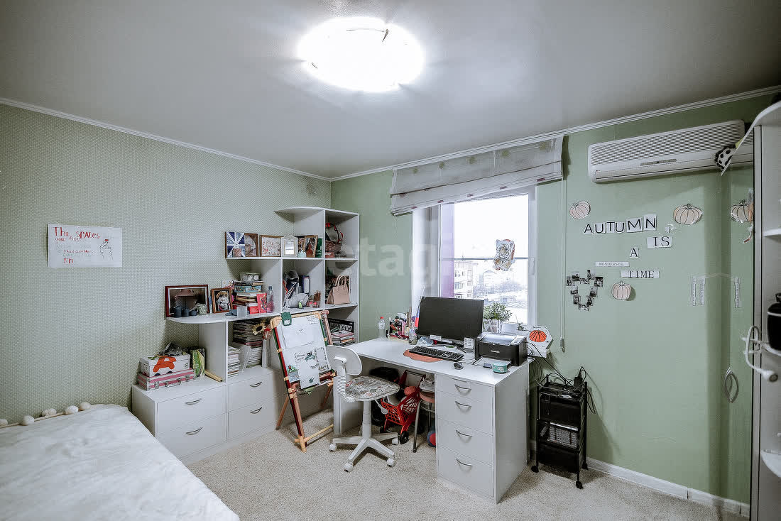 Продажа 3-комнатной квартиры, Южно-Сахалинск, Сахалинская область,  Южно-Сахалинск