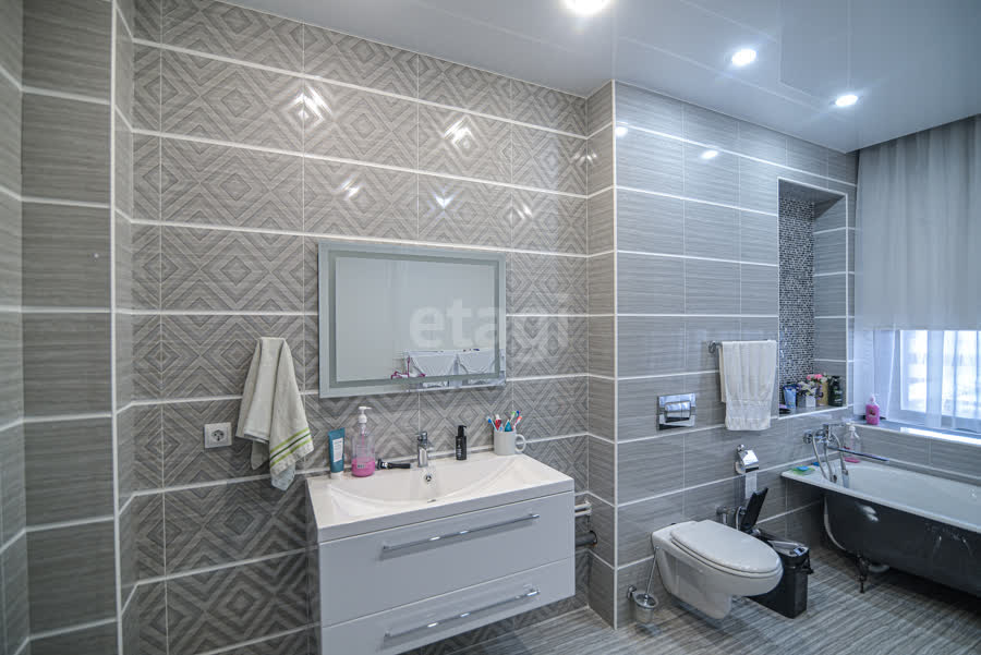 Продажа дома, 200м <sup>2</sup>, 5 сот., Южно-Сахалинск, Сахалинская область,  