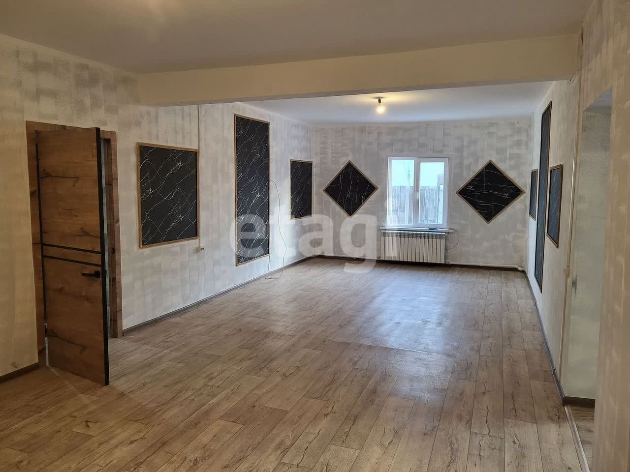 Продажа коммерческой недвижимости, 230м <sup>2</sup>, Улан-Удэ, Бурятия,  Улан-Удэ