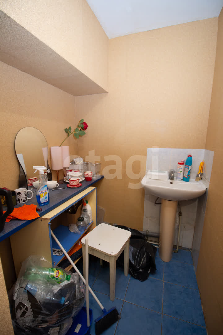 Продажа коммерческой недвижимости, 122м <sup>2</sup>, Новый Уренгой, Ямало-Ненецкий АО,  Новый Уренгой