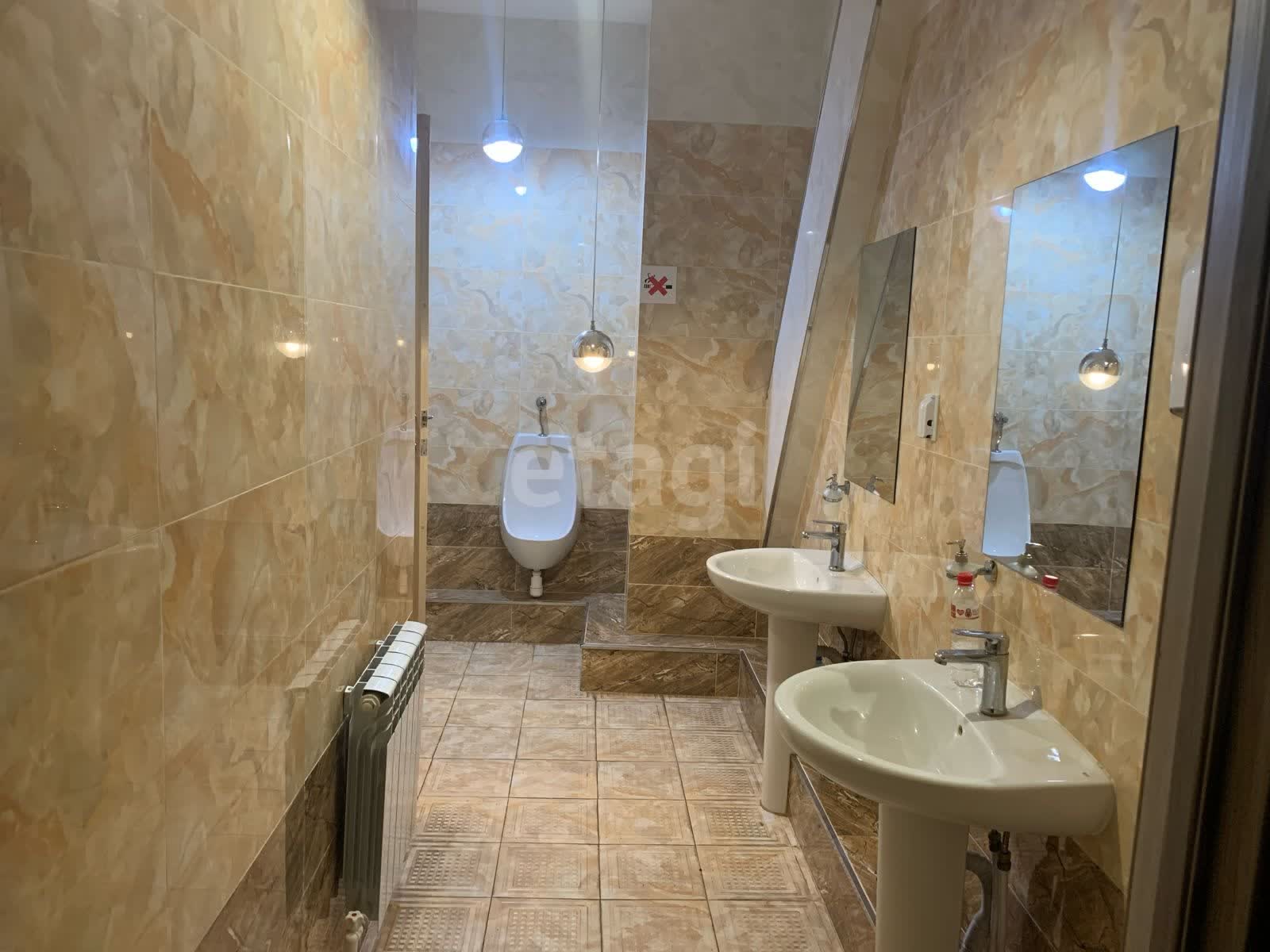 Продажа коммерческой недвижимости, 621м <sup>2</sup>, Южно-Сахалинск, Сахалинская область,  Южно-Сахалинск