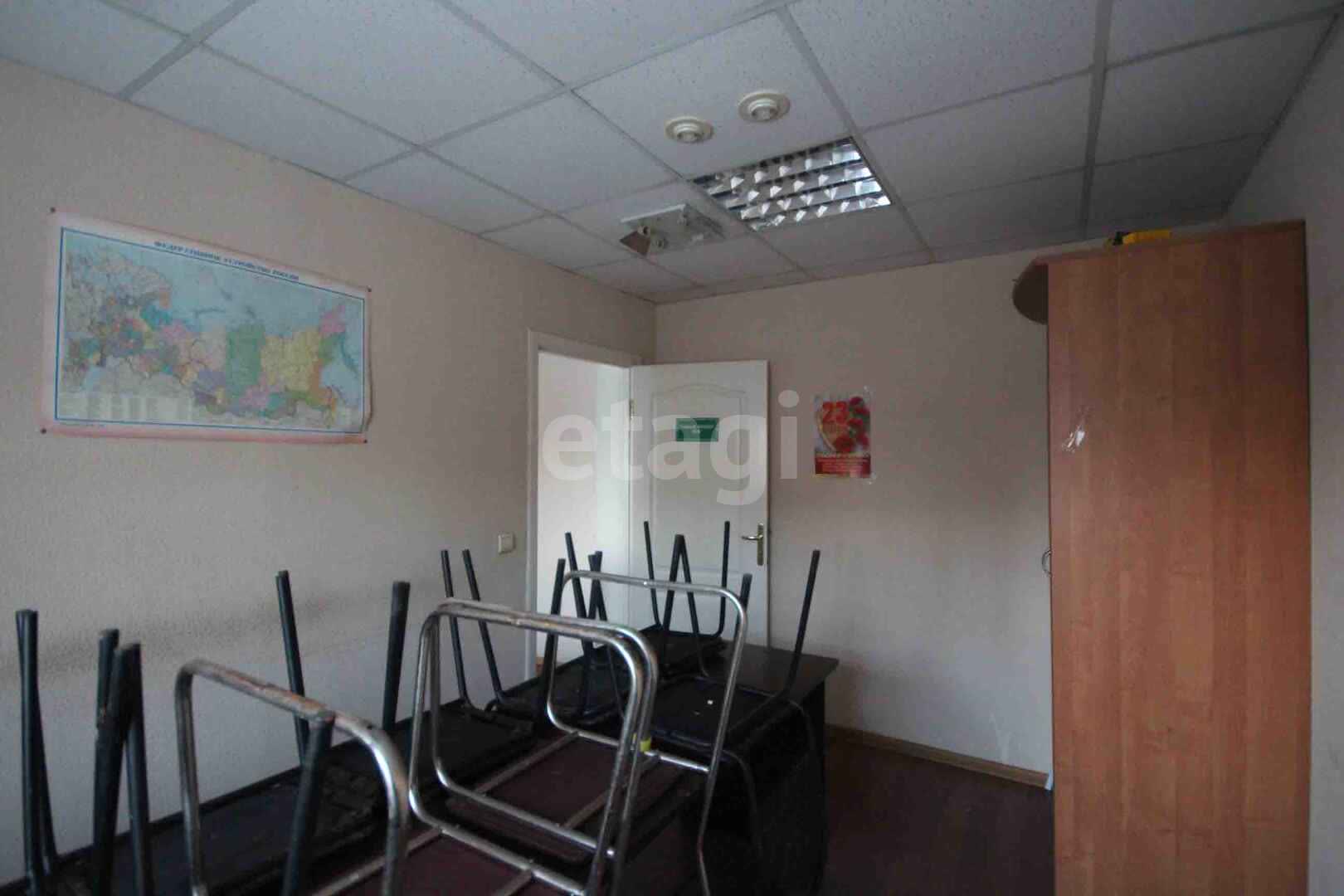 Аренда коммерческой недвижимости, 2500м <sup>2</sup>, Новый Уренгой, Ямало-Ненецкий АО,  Новый Уренгой