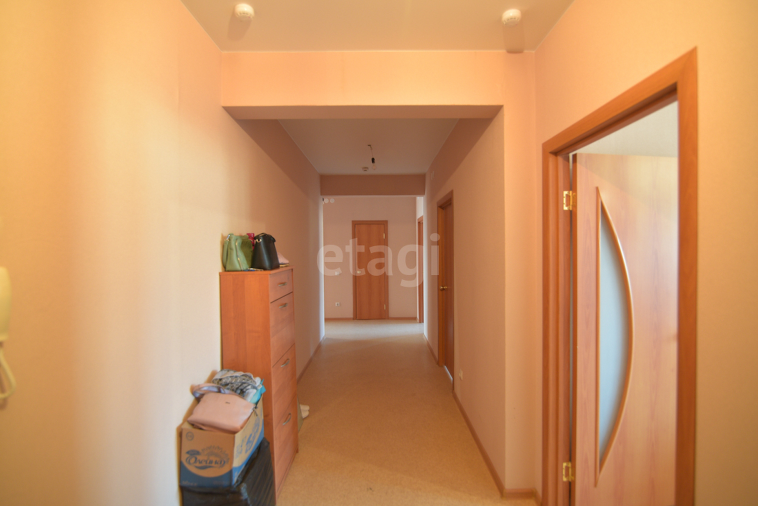 Продажа 3-комнатной квартиры, Южно-Сахалинск, Сахалинская область,  Южно-Сахалинск