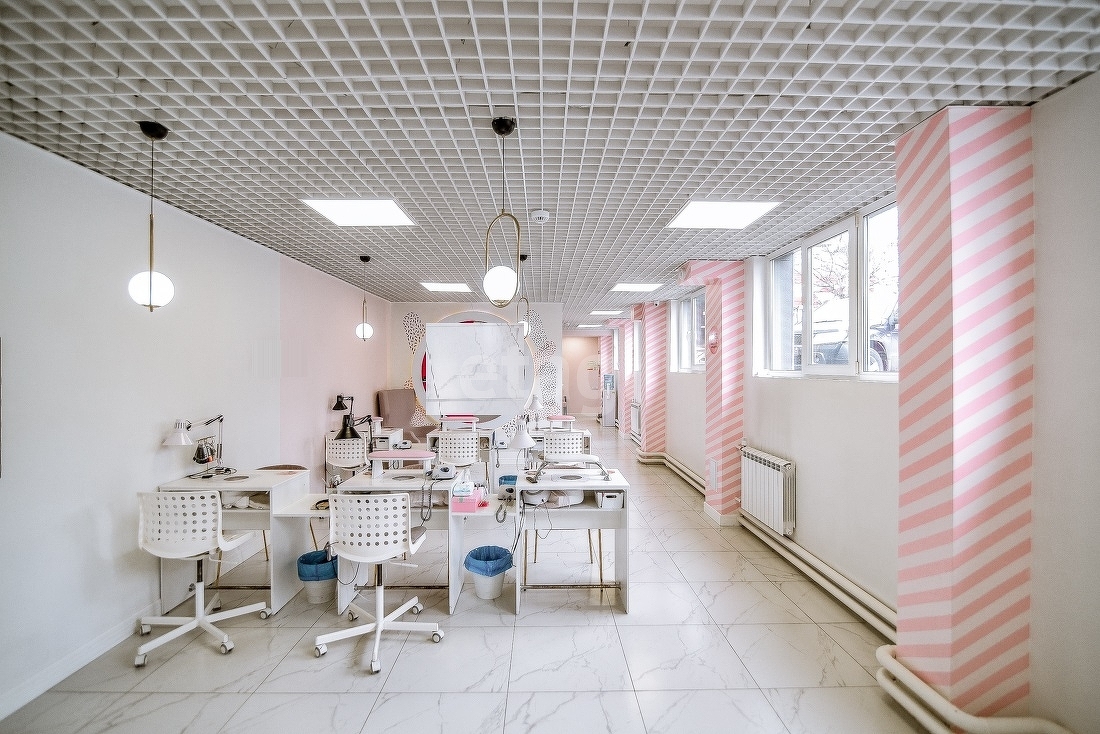 Продажа коммерческой недвижимости, 118м <sup>2</sup>, Южно-Сахалинск, Сахалинская область,  Южно-Сахалинск