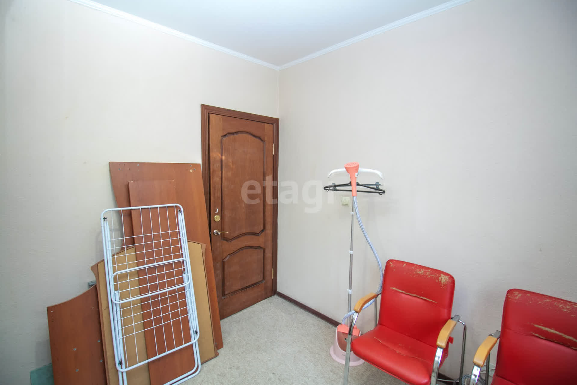 Продажа 4-комнатной квартиры, Южно-Сахалинск, Сахалинская область,  Южно-Сахалинск