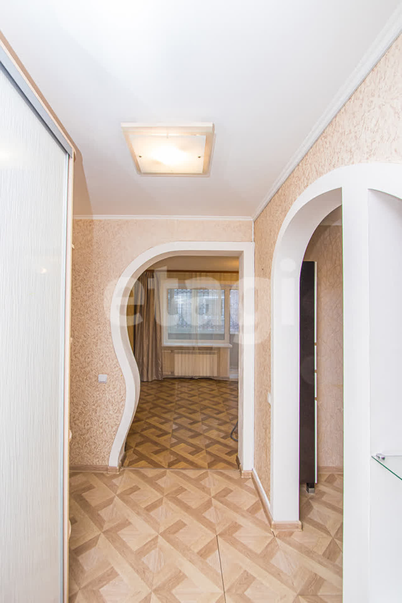 Продажа 3-комнатной квартиры, Улан-Удэ, Республика Бурятия,  Улан-Удэ