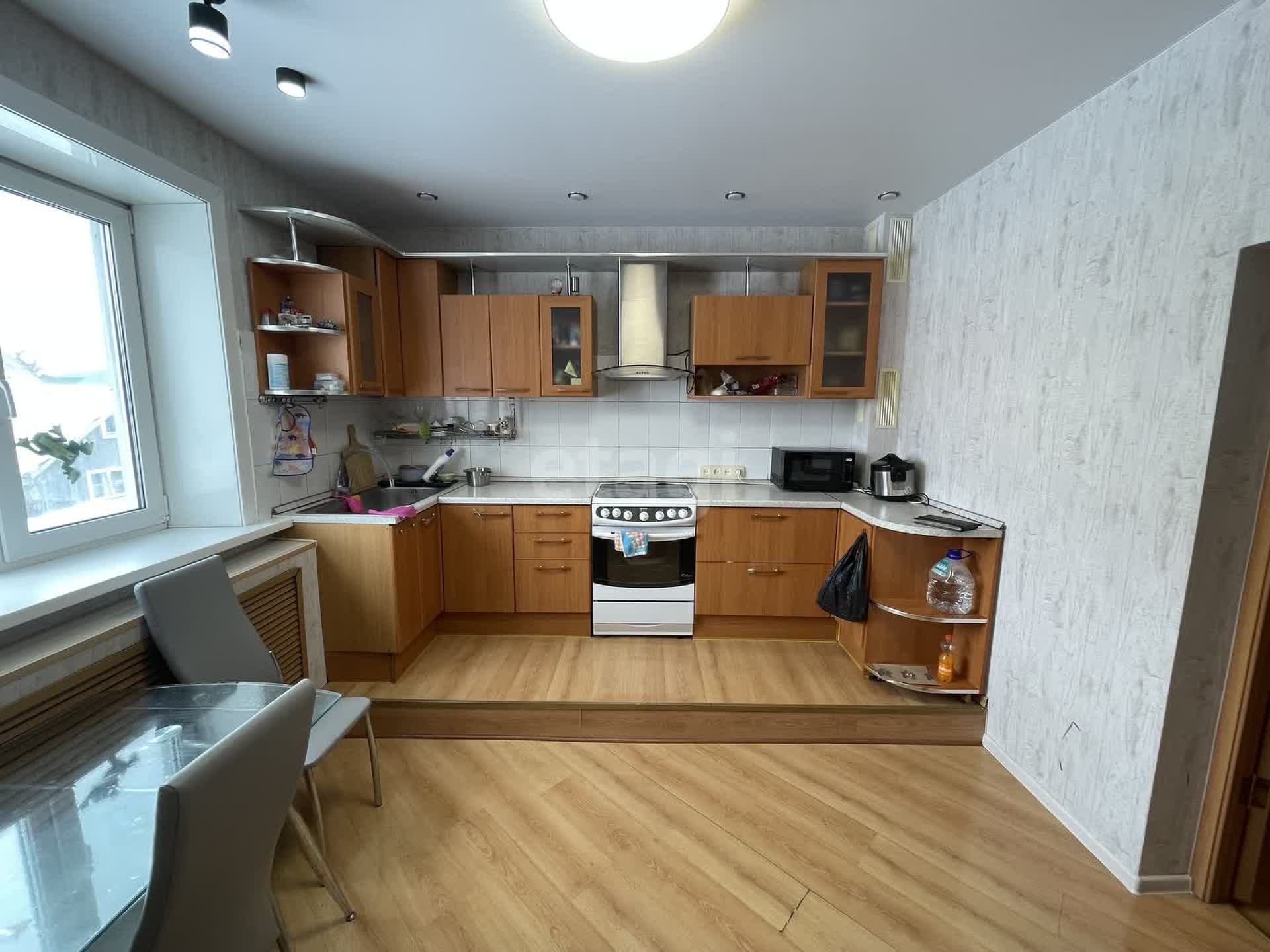 Продажа дома, 200м <sup>2</sup>, 5 сот., Южно-Сахалинск, Сахалинская область,  