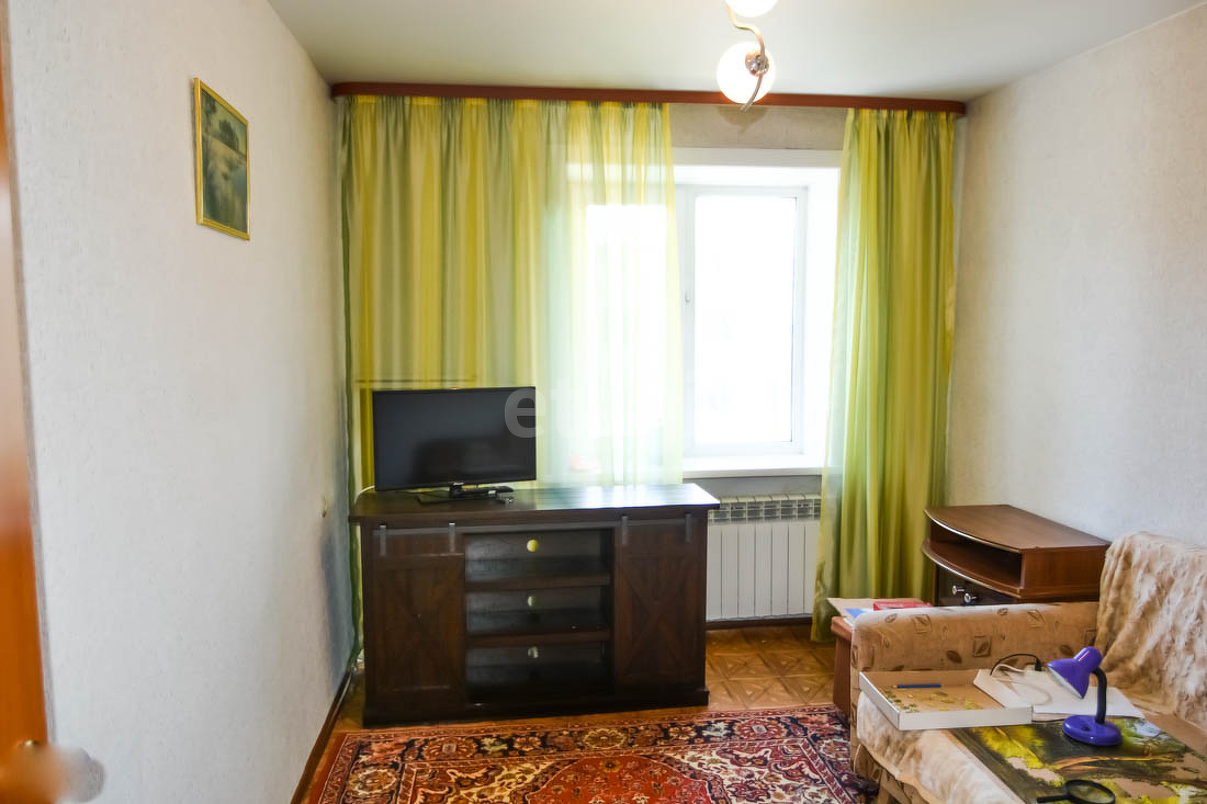 Продажа 4-комнатной квартиры, Южно-Сахалинск, Сахалинская область,  Южно-Сахалинск