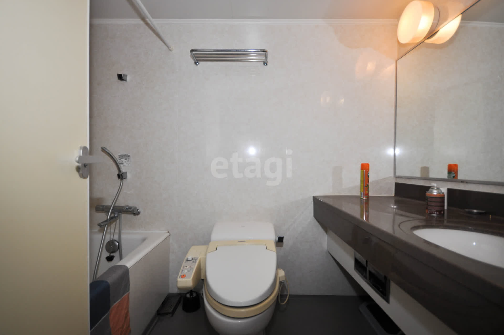 Аренда 2-комнатной квартиры, Южно-Сахалинск, Сахалинская область,  Южно-Сахалинск