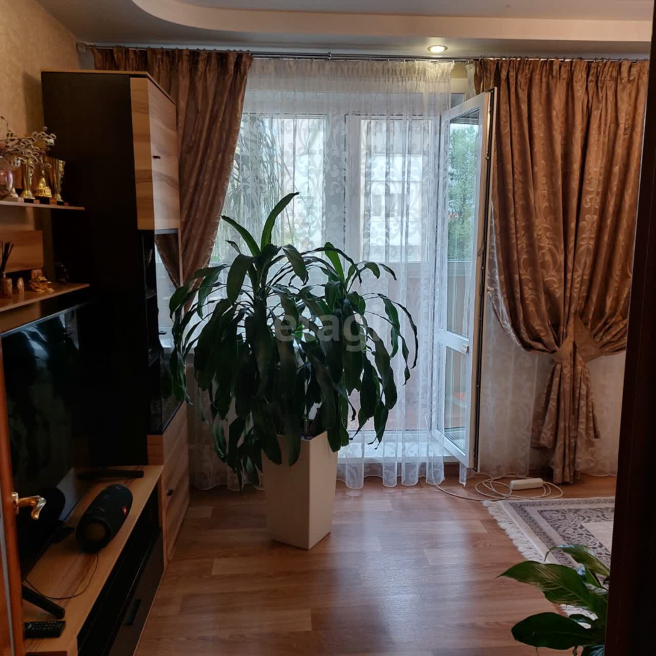 Продажа 2-комнатной квартиры, Южно-Сахалинск, Сахалинская область,  Южно-Сахалинск