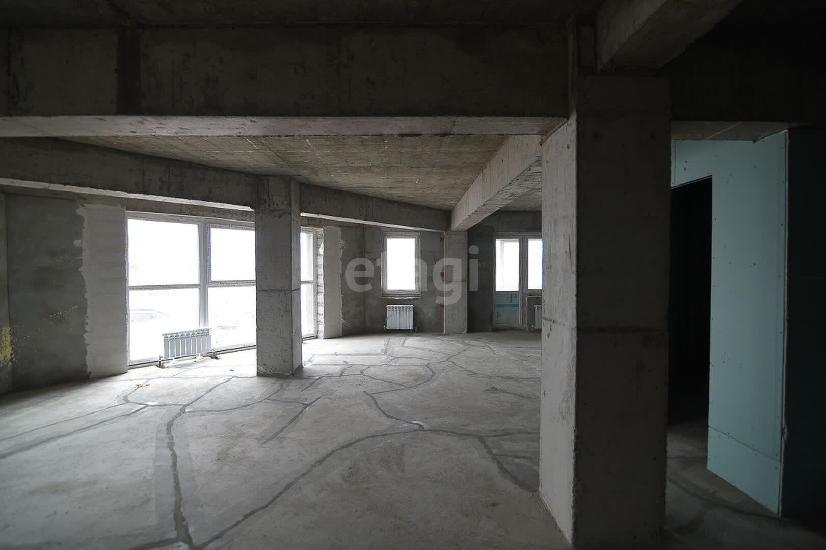 Продажа 2-комнатной квартиры, Южно-Сахалинск, Сахалинская область,  Южно-Сахалинск