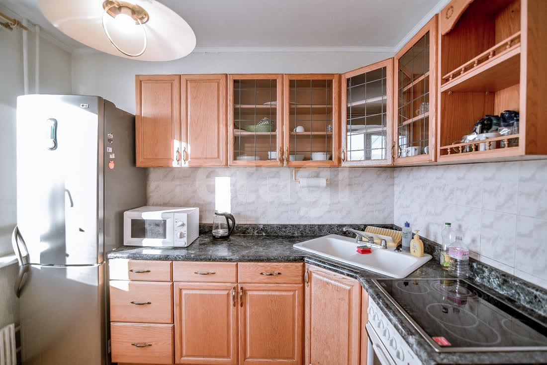 Продажа 2-комнатной квартиры, Южно-Сахалинск, Сахалинская область,  Южно-Сахалинск