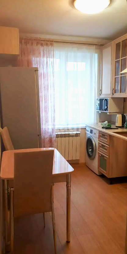 Продажа 2-комнатной квартиры, Южно-Сахалинск, Сахалинская область,  Южно-Сахалинск