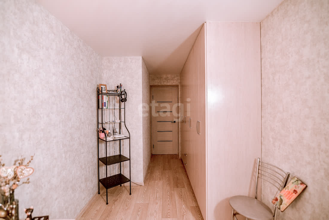 Продажа 2-комнатной квартиры, Южно-Сахалинск, Сахалинская область,  Южно-Сахалинск