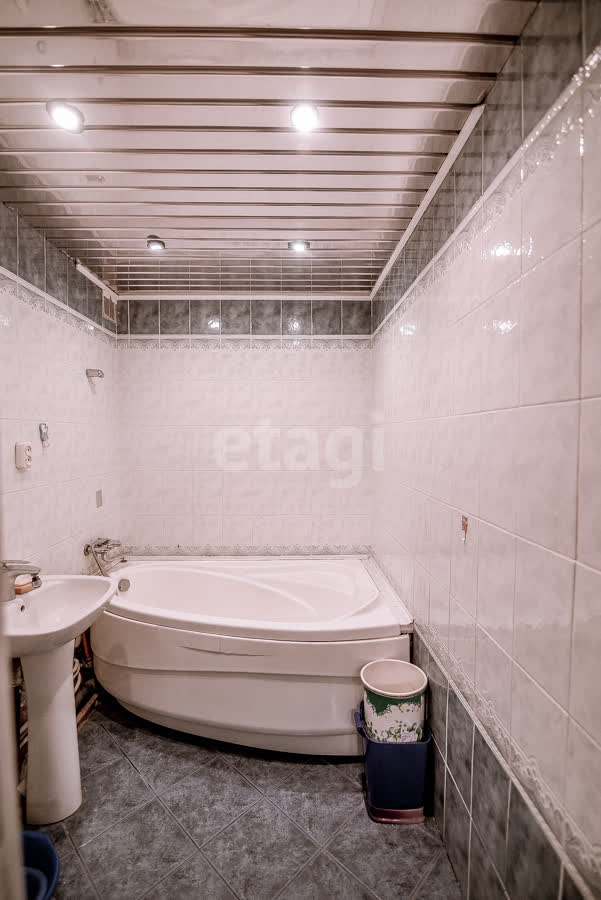 Продажа 3-комнатной квартиры, Южно-Сахалинск, Сахалинская область,  Южно-Сахалинск