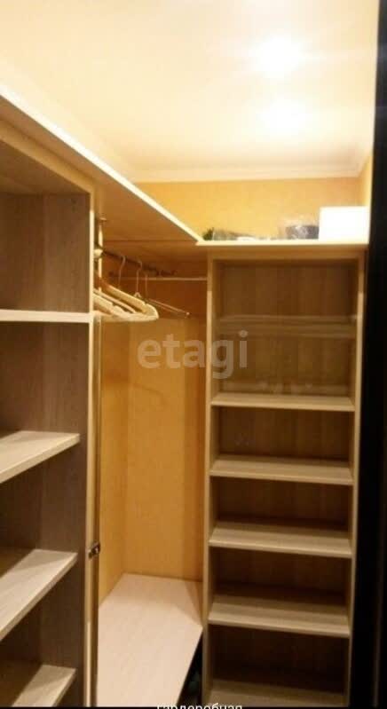 Продажа 2-комнатной квартиры, Южно-Сахалинск, Сахалинская область,  Южно-Сахалинск