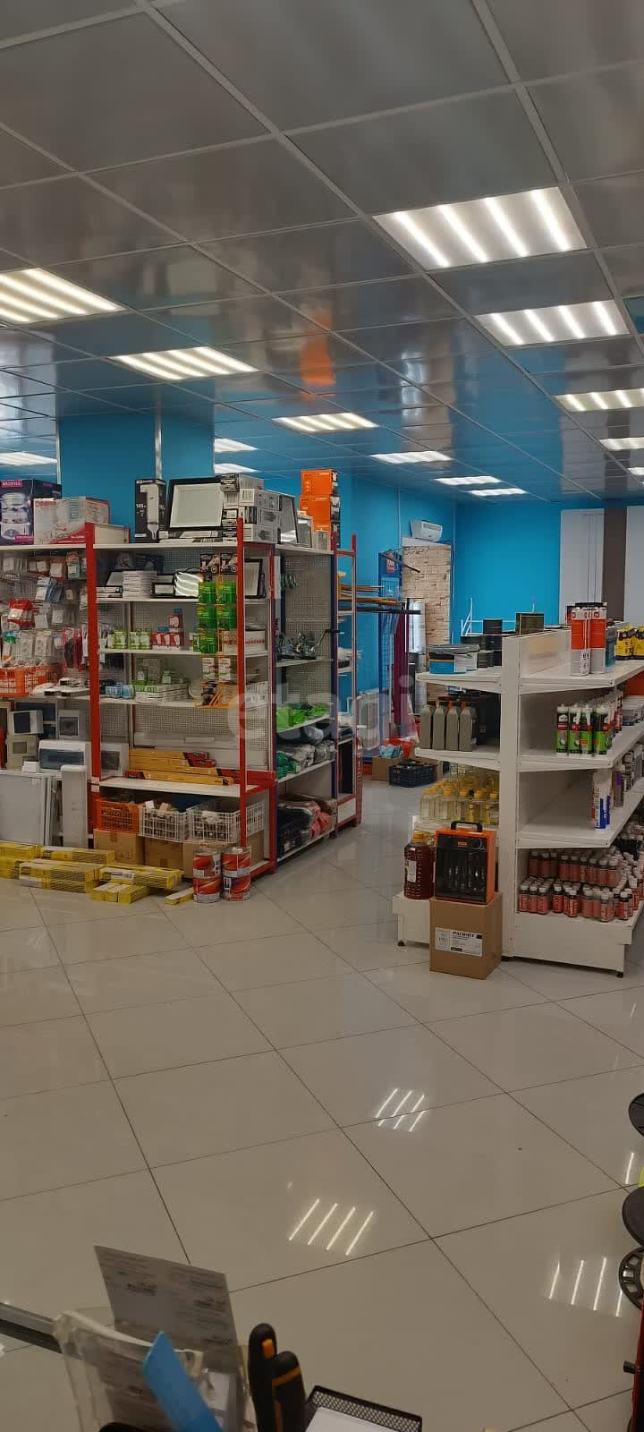 Продажа коммерческой недвижимости, 240м <sup>2</sup>, Новый Уренгой, Ямало-Ненецкий АО,  Новый Уренгой