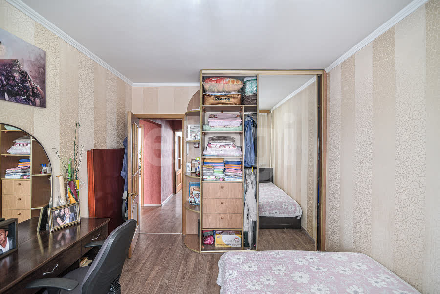 Продажа 3-комнатной квартиры, Южно-Сахалинск, Сахалинская область,  Южно-Сахалинск