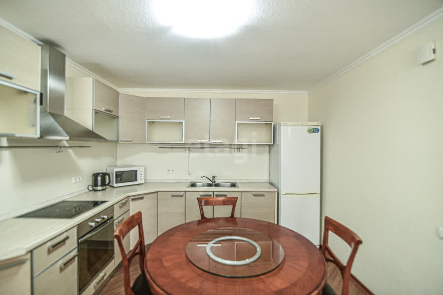 Аренда 2-комнатной квартиры, Южно-Сахалинск, Сахалинская область,  Южно-Сахалинск