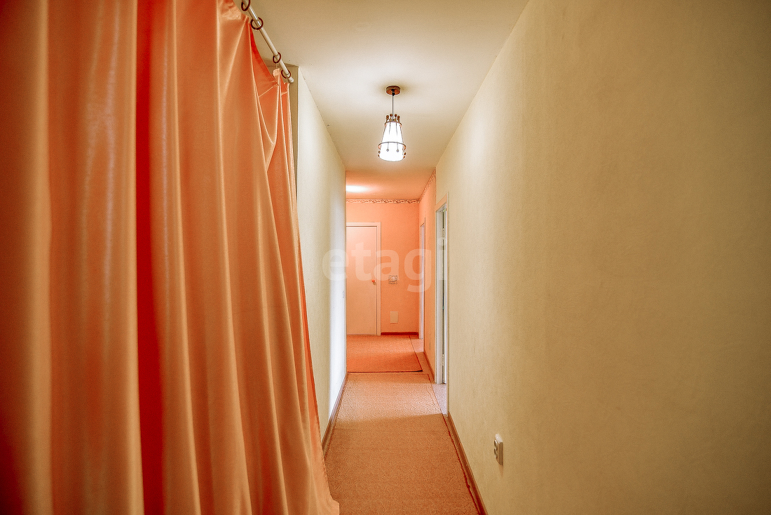 Продажа 2-комнатной квартиры, Южно-Сахалинск, Сахалинская область,  Южно-Сахалинск