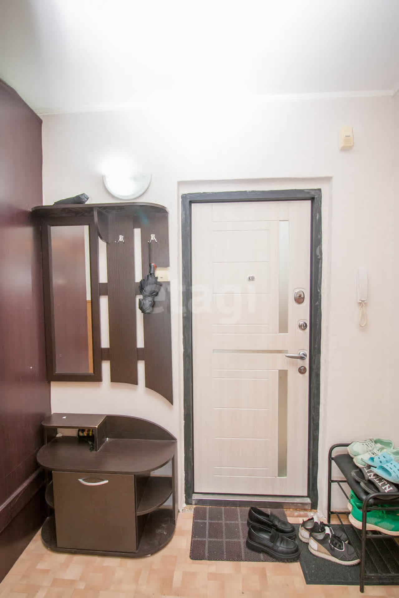 Продажа 2-комнатной квартиры, Южно-Сахалинск, Сахалинская область,  Южно-Сахалинск