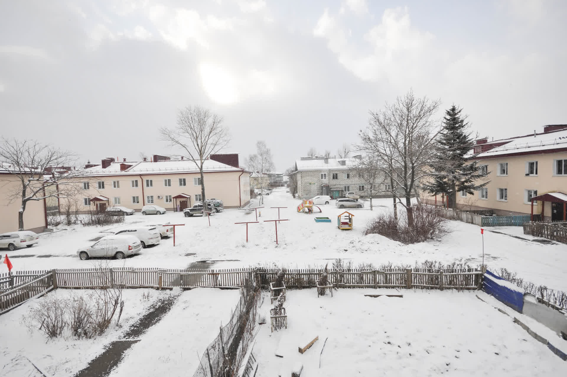 Продажа 2-комнатной квартиры, Южно-Сахалинск, Сахалинская область,  Южно-Сахалинск