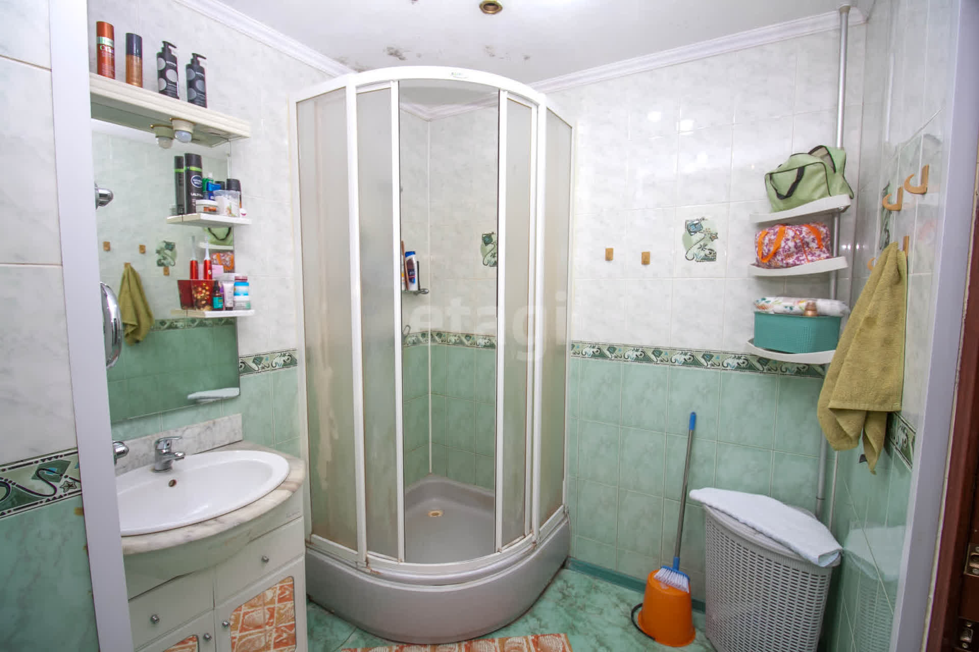 Продажа 4-комнатной квартиры, Южно-Сахалинск, Сахалинская область,  Южно-Сахалинск