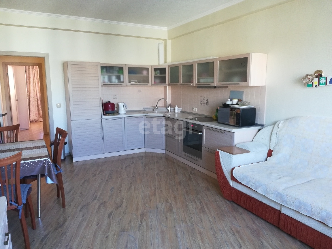 Продажа 2-комнатной квартиры, Южно-Сахалинск, Сахалинская область,  Южно-Сахалинск