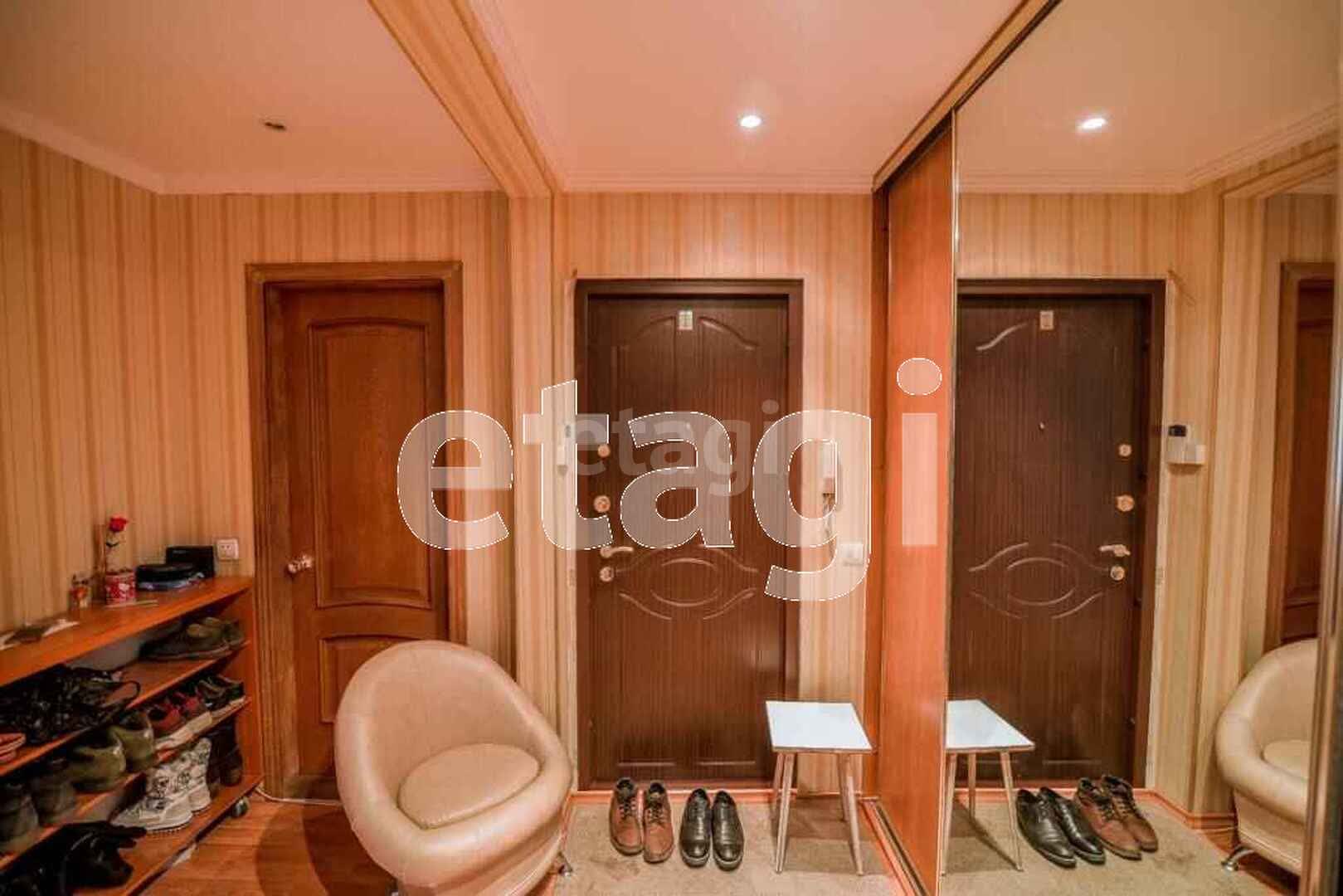 Продажа 4-комнатной квартиры, Южно-Сахалинск, Сахалинская область,  Южно-Сахалинск