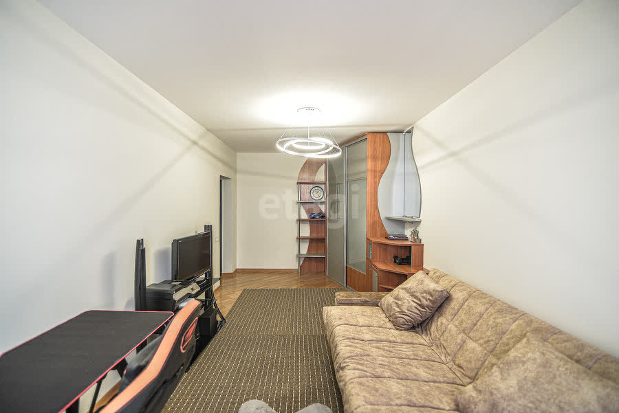 Продажа 4-комнатной квартиры, Южно-Сахалинск, Сахалинская область,  Южно-Сахалинск