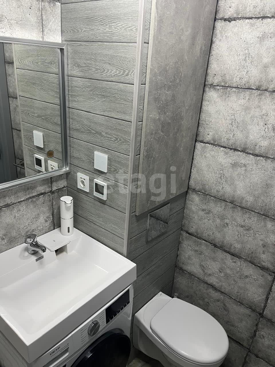 Продажа 2-комнатной квартиры, Южно-Сахалинск, Сахалинская область,  Южно-Сахалинск