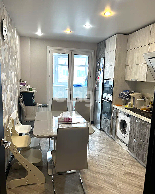 Продажа 3-комнатной квартиры, Южно-Сахалинск, Сахалинская область,  Южно-Сахалинск