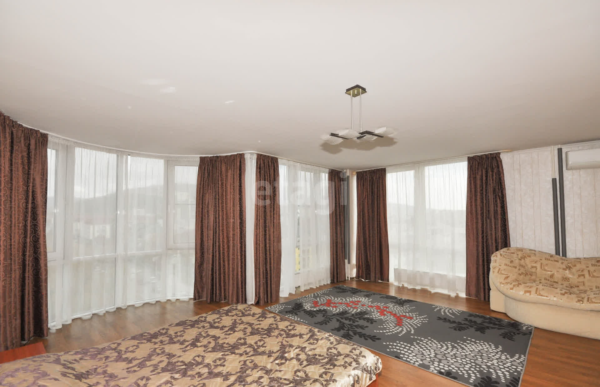 Продажа 3-комнатной квартиры, Южно-Сахалинск, Сахалинская область,  Южно-Сахалинск