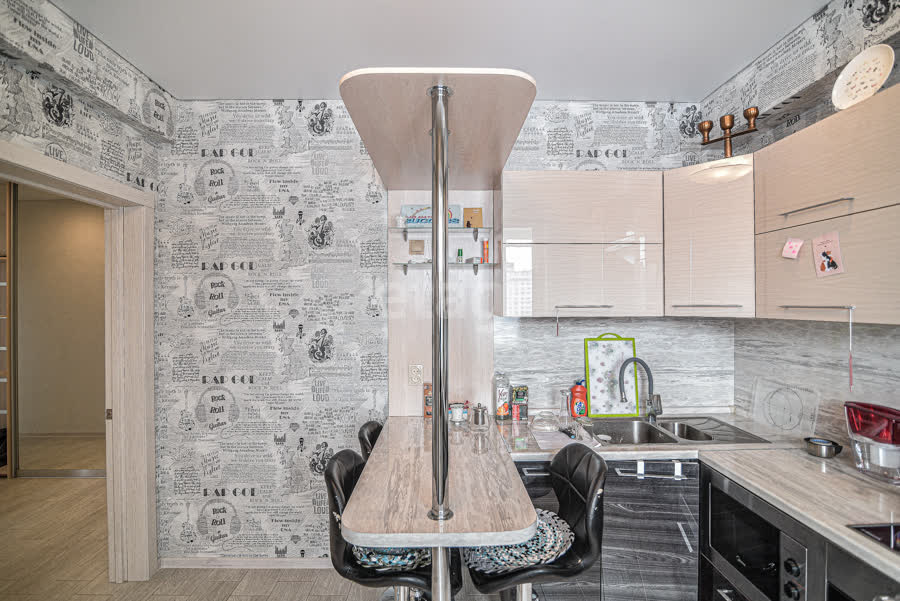 Продажа 2-комнатной квартиры, Южно-Сахалинск, Сахалинская область,  Южно-Сахалинск