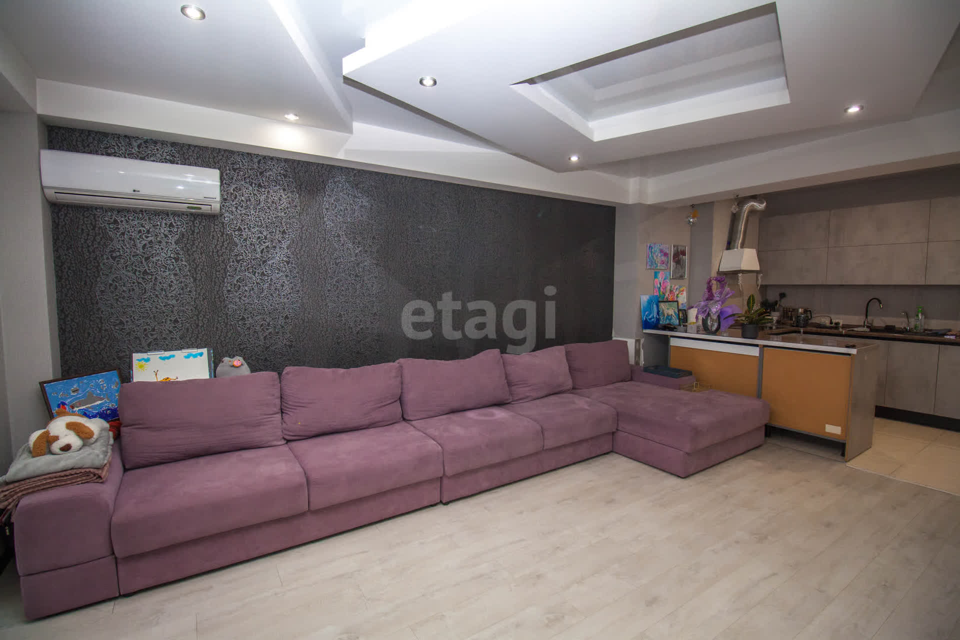 Продажа 2-комнатной квартиры, Южно-Сахалинск, Сахалинская область,  Южно-Сахалинск