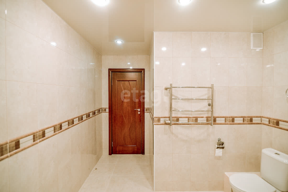 Продажа 4-комнатной квартиры, Южно-Сахалинск, Сахалинская область,  Южно-Сахалинск