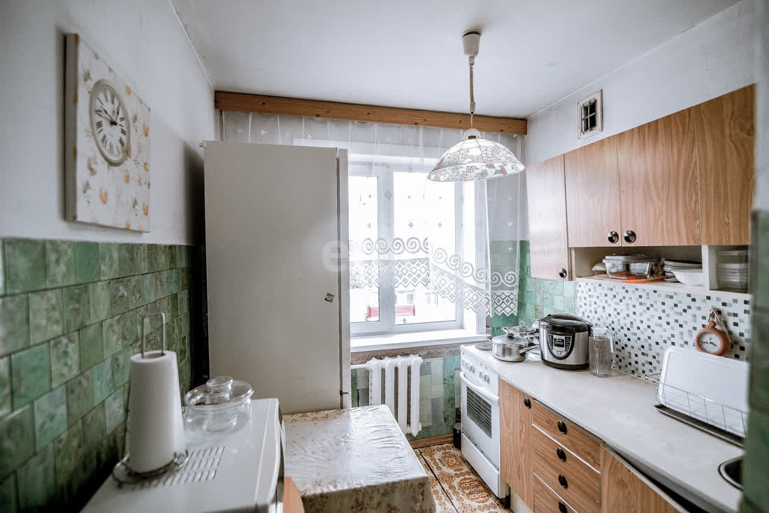 Продажа 4-комнатной квартиры, Южно-Сахалинск, Сахалинская область,  Южно-Сахалинск