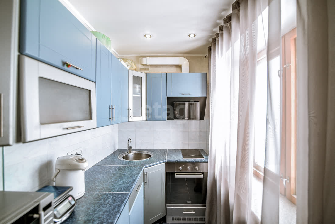 Продажа 3-комнатной квартиры, Южно-Сахалинск, Сахалинская область,  Южно-Сахалинск