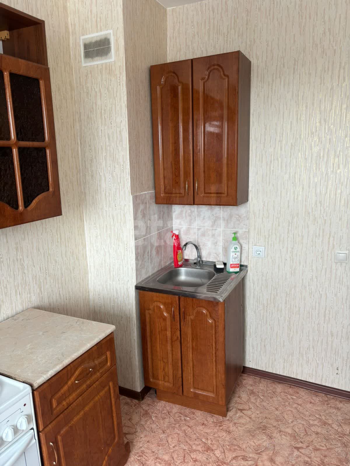 Аренда 1-комнатной квартиры, Нижневартовск, Ханты-Мансийский автономный округ,  посёлок городского типа Высокий