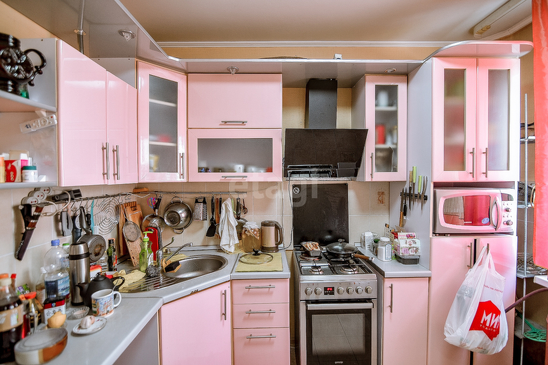 Продажа 3-комнатной квартиры, Южно-Сахалинск, Сахалинская область,  Южно-Сахалинск