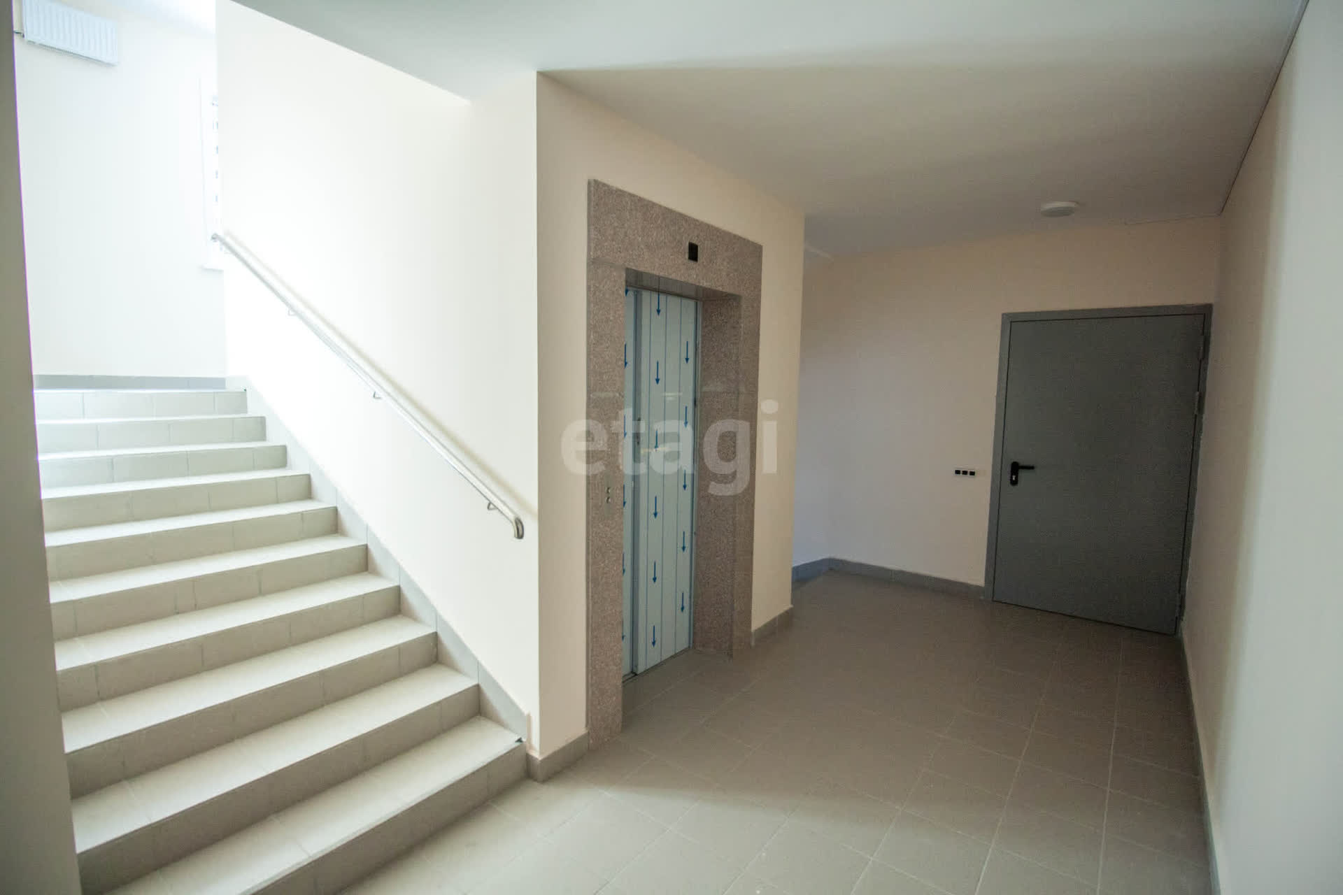 Продажа 2-комнатной квартиры, Южно-Сахалинск, Сахалинская область,  Южно-Сахалинск