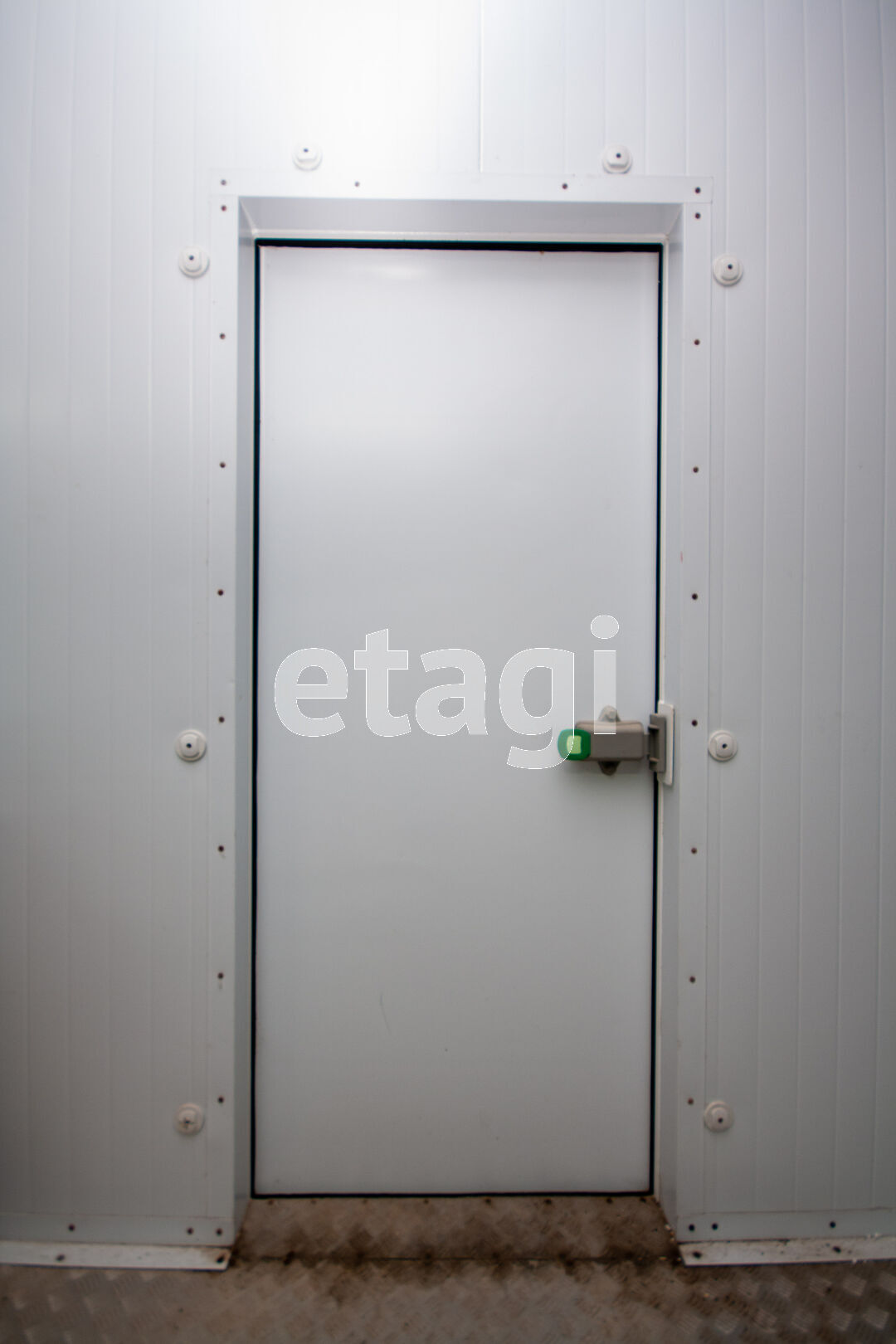 Продажа коммерческой недвижимости, 142м <sup>2</sup>, Новый Уренгой, Ямало-Ненецкий АО,  Новый Уренгой