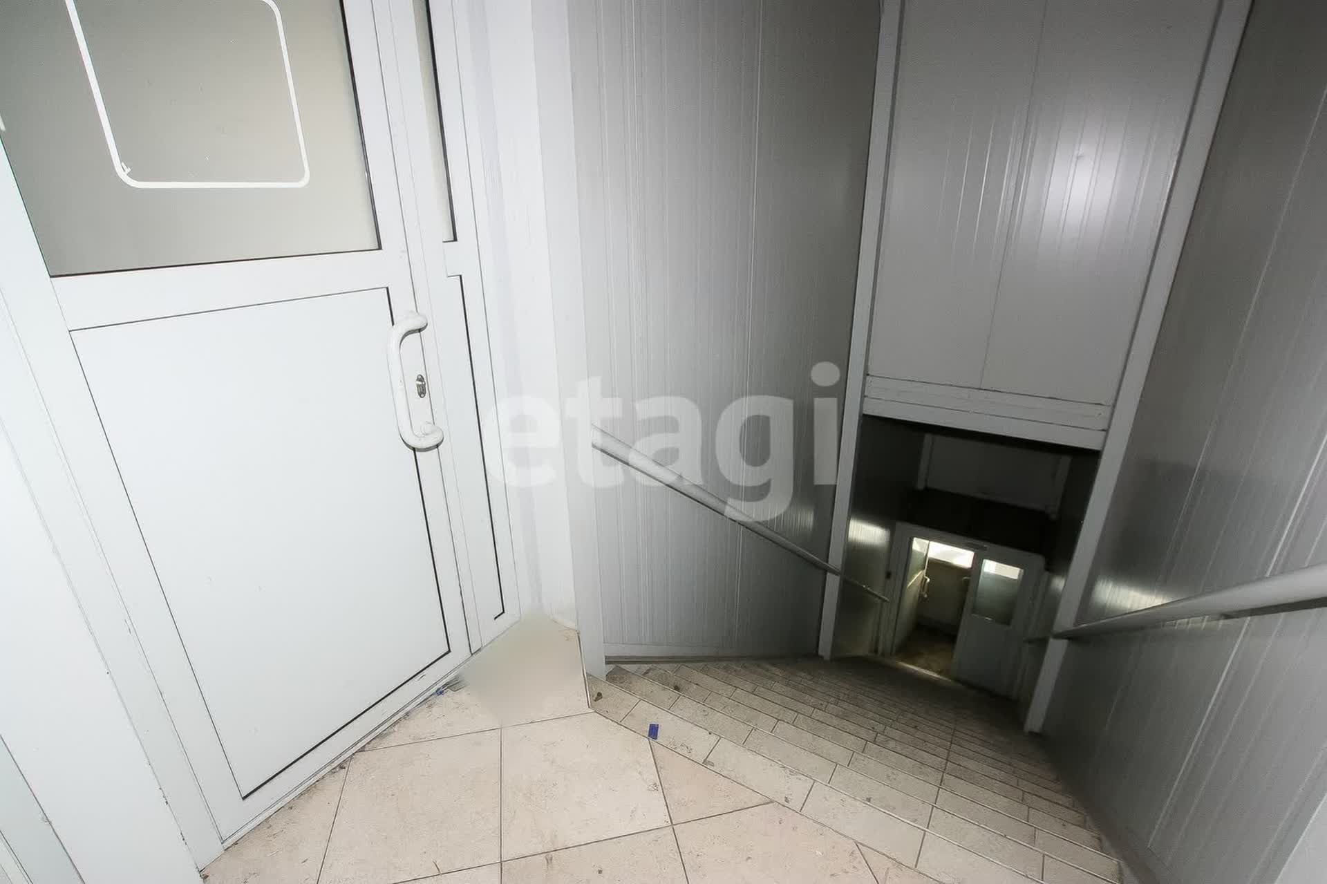 Аренда коммерческой недвижимости, 1443м <sup>2</sup>, Улан-Удэ, Бурятия,  Улан-Удэ