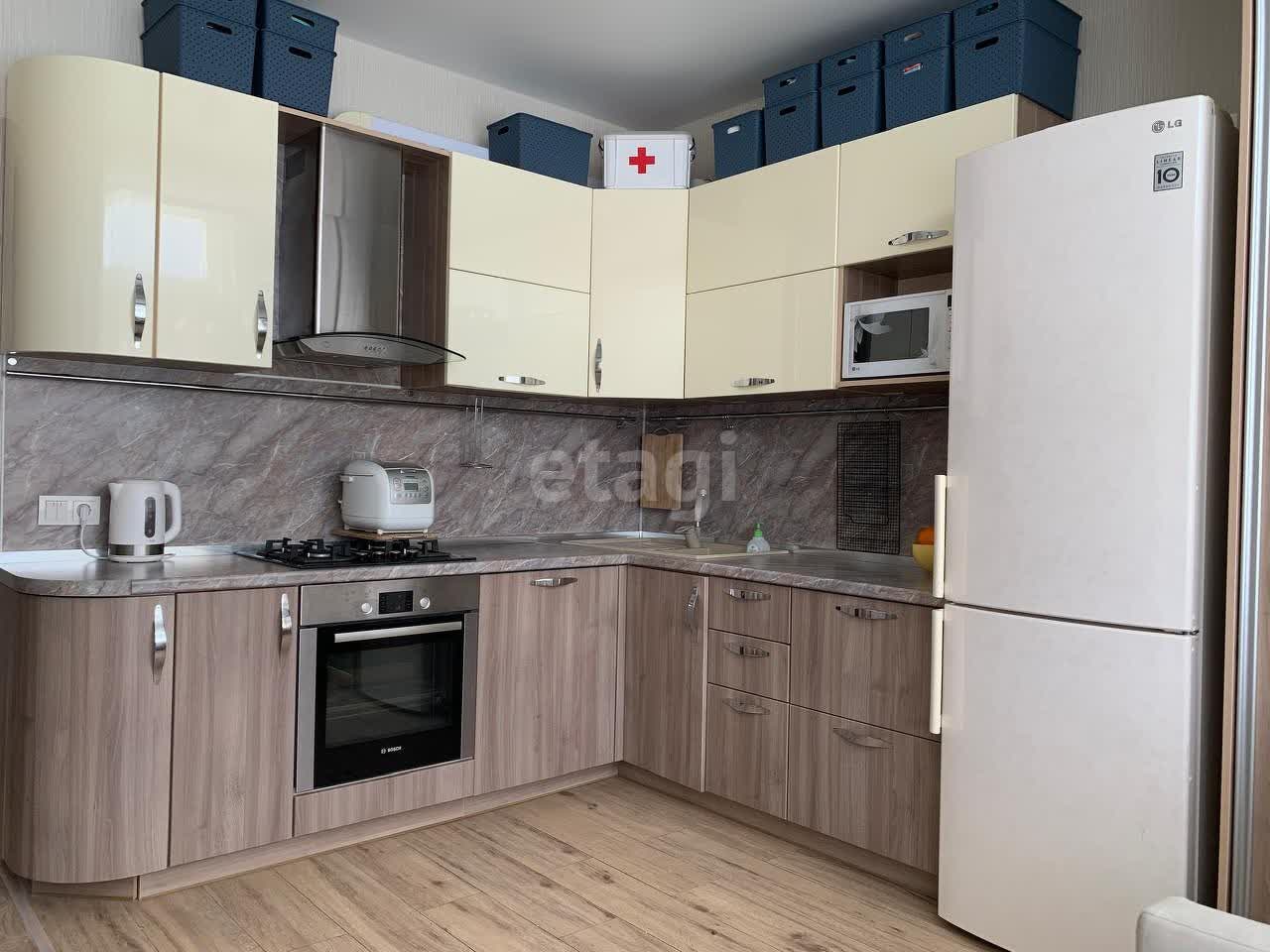 Продажа 2-комнатной квартиры, Южно-Сахалинск, Сахалинская область,  Южно-Сахалинск